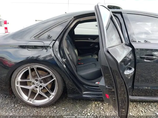 WUAJ5AFD9GN900529 2016 AUDI S8 - Image 8