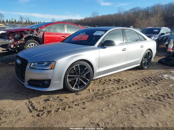 WUAJ5AFD9HN901228 2017 AUDI S8 - Image 2
