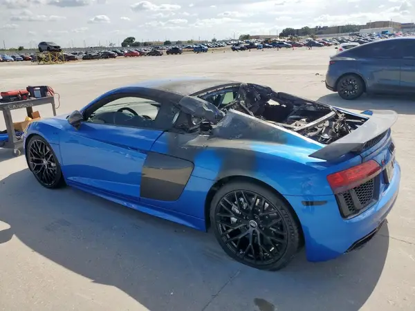 WUAKBAFX6H7901764 2017 AUDI R8 - Image 2