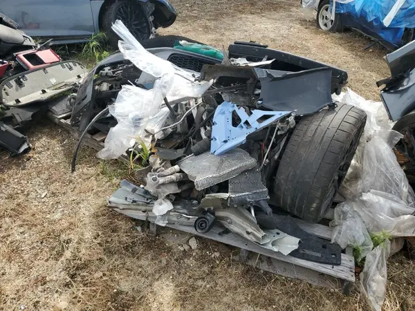 WUAKBAFX6J7900264 2018 AUDI R8 - Image 2