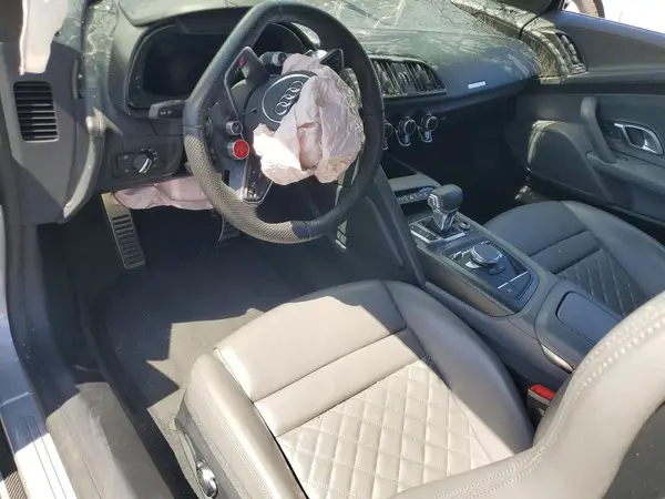 WUAKBAFX8H7903290 2017 AUDI R8 - Image 8