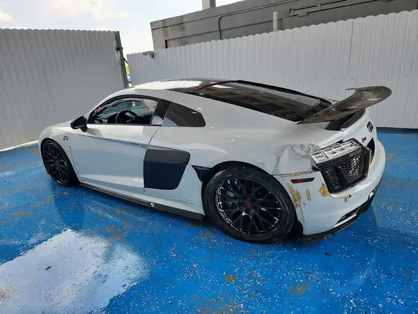 WUAKBAFXXH7903954 2017 AUDI R8 - Image 2