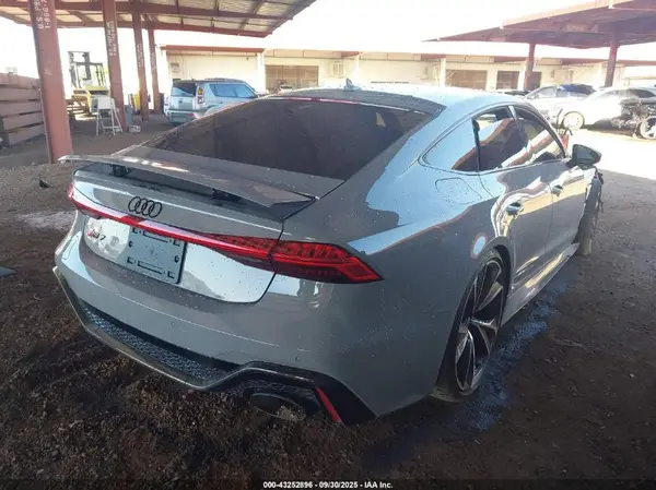 2023 AUDI RS7 IAAI lot 43252896 auction photo 4