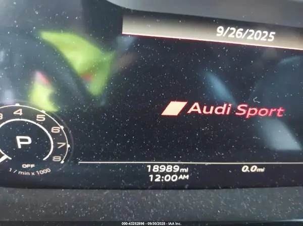 2023 AUDI RS7 IAAI lot 43252896 auction photo 7