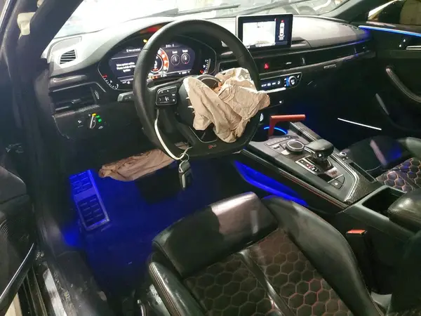 WUAPWAF57JA902634 2018 AUDI RS5 - Image 8