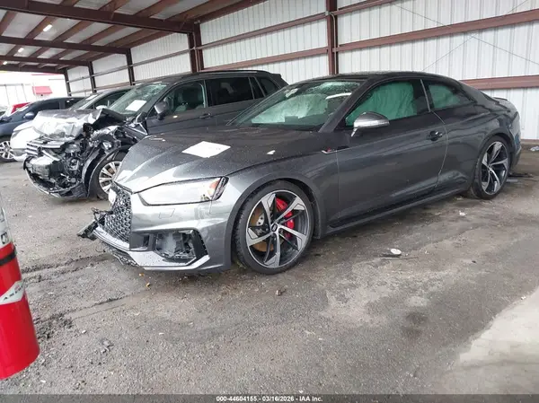 WUAPWAF58JA903923 2018 AUDI RS5 - Image 2