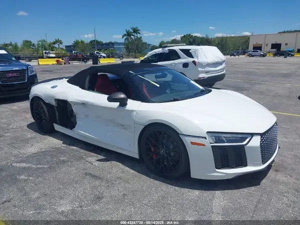 WUAVACFX0H7903232 2017 AUDI R8 - Image 1