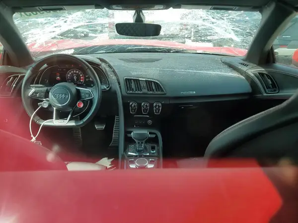 WUAVACFX4H7904013 2017 AUDI R8 - Image 8