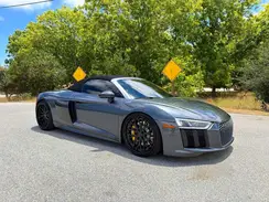 WUAVACFX5H7903940 2017 AUDI R8