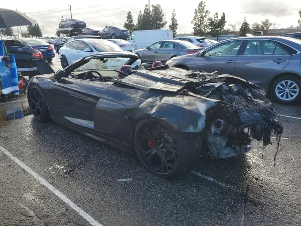 WUAVACFX5J7902440 2018 AUDI R8 - Image 2