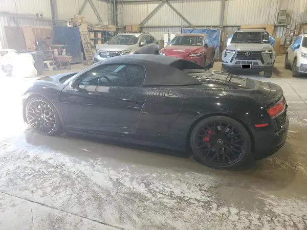 WUAVACFX6J7900308 2018 AUDI R8 - Image 2