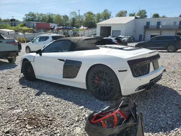 WUAVACFX7H7903311 2017 AUDI R8 - Image 2
