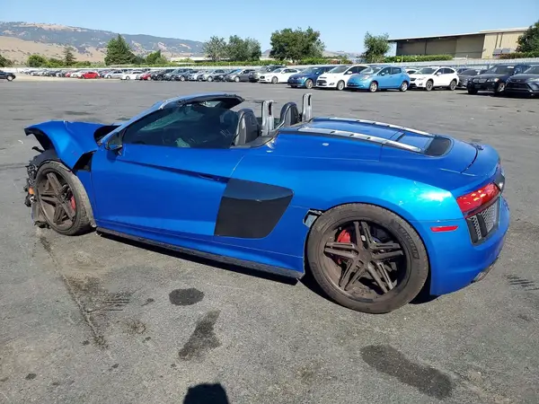 WUAVACFX7H7905009 2017 AUDI R8 - Image 2