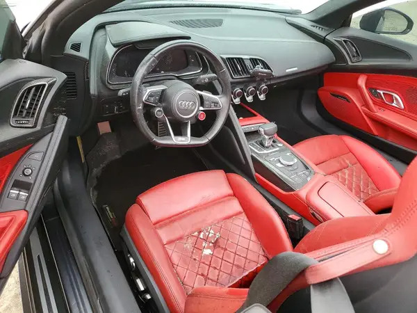 WUAVACFX8H7904676 2017 AUDI R8 - Image 8