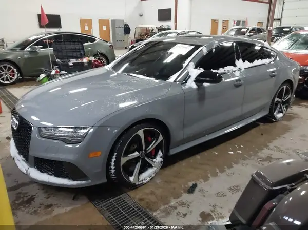 WUAW2AFC0GN900103 2016 AUDI RS7 - Image 2