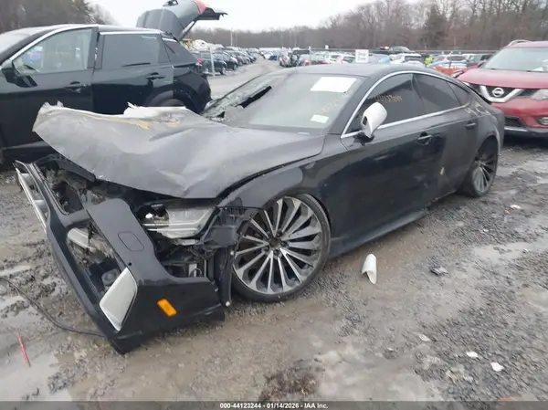 WUAW2AFC1GN902720 2016 AUDI RS7 - Image 2