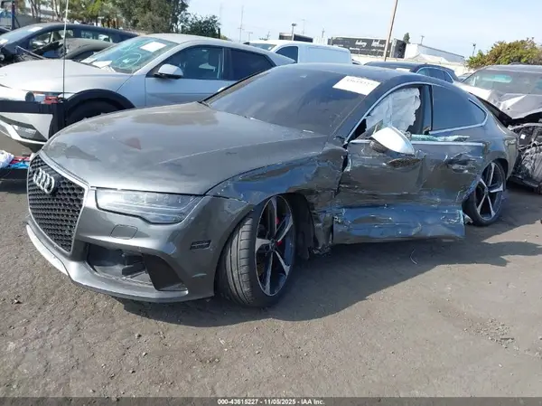 WUAW2BFC7GN901187 2016 AUDI RS7 - Image 2