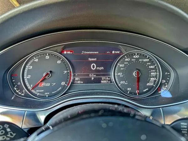 WUAWRBFC3HN901930 2017 AUDI RS7 - Image 8