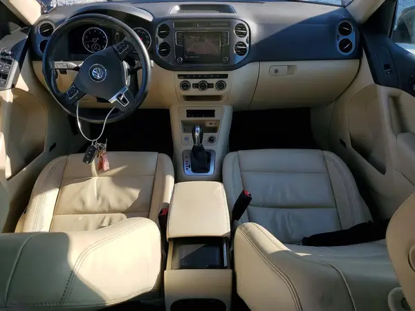 WVGAV7AX0GW030533 2016 VOLKSWAGEN TIGUAN - Image 8