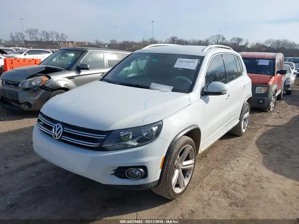WVGAV7AX0GW036106 2016 VOLKSWAGEN TIGUAN - Image 2