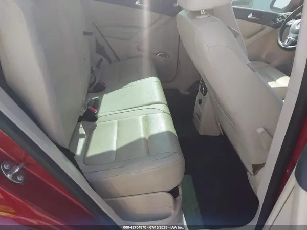 WVGAV7AX0GW069042 2016 VOLKSWAGEN TIGUAN - Image 8