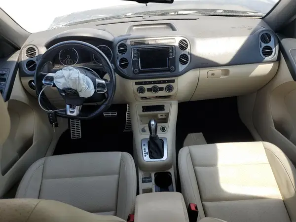 WVGAV7AX0GW071583 2016 VOLKSWAGEN TIGUAN - Image 8