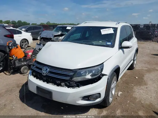 WVGAV7AX0GW086598 2016 VOLKSWAGEN TIGUAN - Image 2