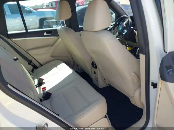 WVGAV7AX0GW086598 2016 VOLKSWAGEN TIGUAN - Image 8