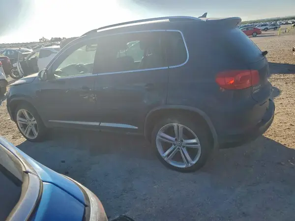 WVGAV7AX0GW088450 2016 VOLKSWAGEN TIGUAN - Image 2