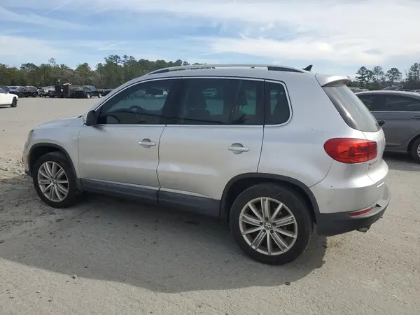 WVGAV7AX0GW503587 2016 VOLKSWAGEN TIGUAN - Image 2