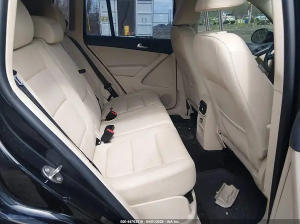 WVGAV7AX0GW509938 2016 VOLKSWAGEN TIGUAN - Image 8