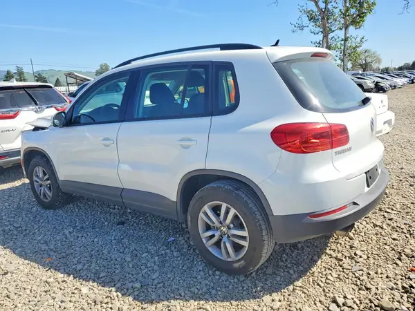 WVGAV7AX0GW512211 2016 VOLKSWAGEN TIGUAN - Image 2