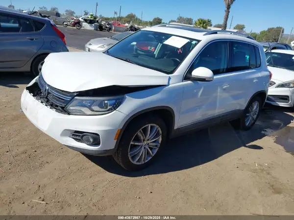 WVGAV7AX0GW516923 2016 VOLKSWAGEN TIGUAN - Image 2