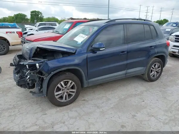 WVGAV7AX0GW533365 2016 VOLKSWAGEN TIGUAN - Image 2