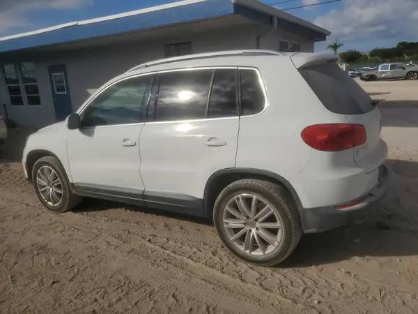 WVGAV7AX0GW533611 2016 VOLKSWAGEN TIGUAN - Image 2
