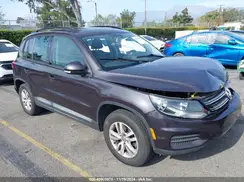 WVGAV7AX0GW539165 2016 VOLKSWAGEN TIGUAN