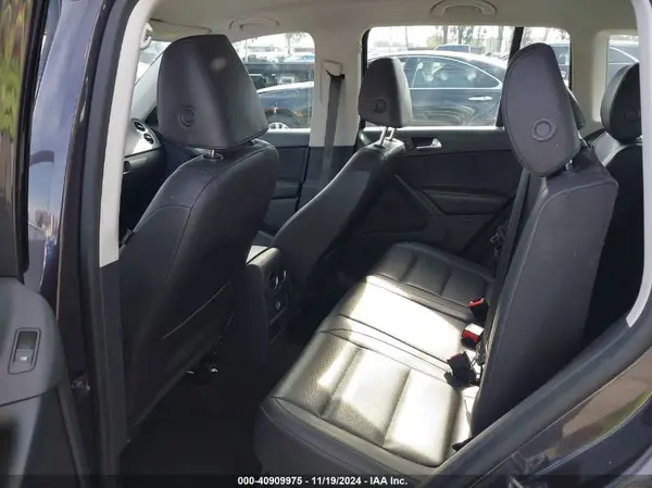 WVGAV7AX0GW539165 2016 VOLKSWAGEN TIGUAN - Image 8