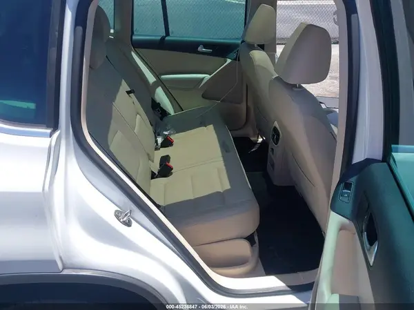 WVGAV7AX0GW585255 2016 VOLKSWAGEN TIGUAN - Image 8