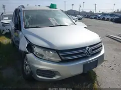 WVGAV7AX0GW585322 2016 VOLKSWAGEN TIGUAN