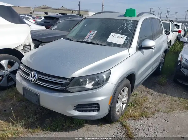 WVGAV7AX0GW585322 2016 VOLKSWAGEN TIGUAN - Image 2
