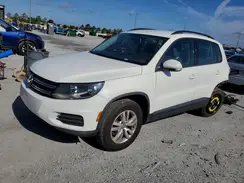 WVGAV7AX0GW585613 2016 VOLKSWAGEN TIGUAN