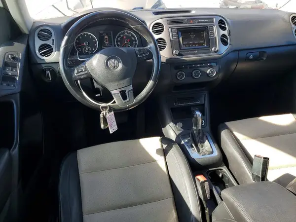 WVGAV7AX0GW585613 2016 VOLKSWAGEN TIGUAN - Image 8
