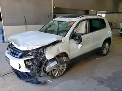 WVGAV7AX0GW596451 2016 VOLKSWAGEN TIGUAN
