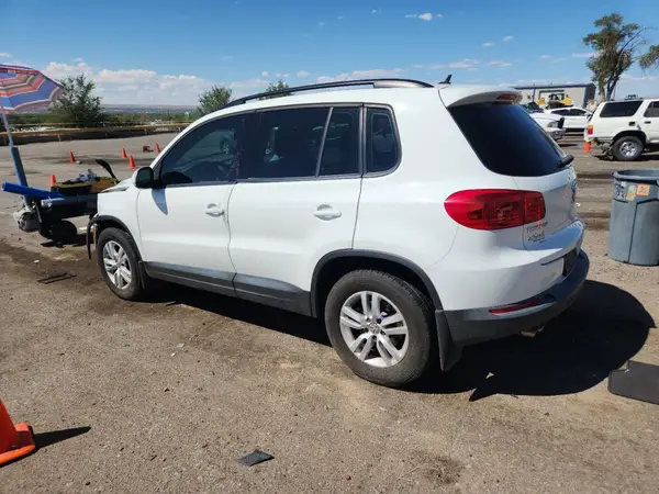 WVGAV7AX0GW602944 2016 VOLKSWAGEN TIGUAN - Image 2
