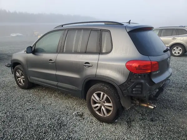 WVGAV7AX0GW602989 2016 VOLKSWAGEN TIGUAN - Image 2