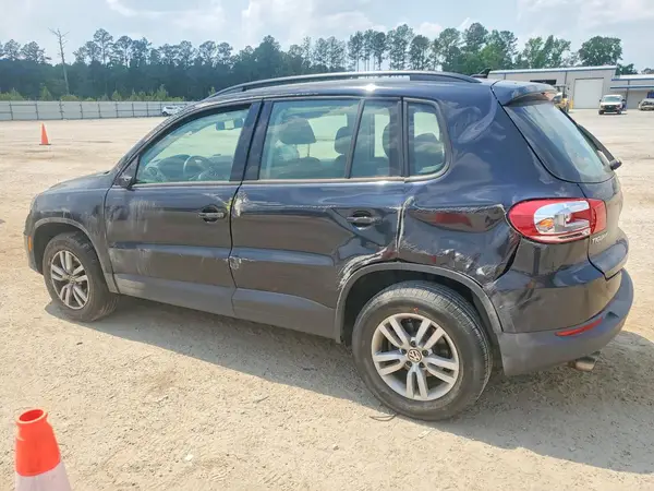 WVGAV7AX0HK001591 2017 VOLKSWAGEN TIGUAN - Image 2
