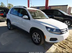 WVGAV7AX0HK019623 2017 VOLKSWAGEN TIGUAN
