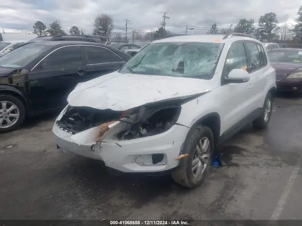 WVGAV7AX0HK026748 2017 VOLKSWAGEN TIGUAN - Image 2