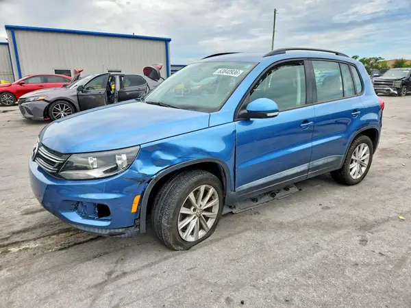WVGAV7AX0HK048510 2017 VOLKSWAGEN TIGUAN - Image 1