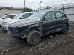 WVGAV7AX0JK001337 2018 VOLKSWAGEN TIGUAN
